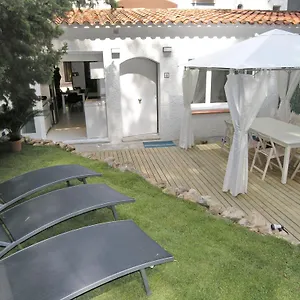  Сasa de vacaciones Casa En El Roc De Sant Gaieta